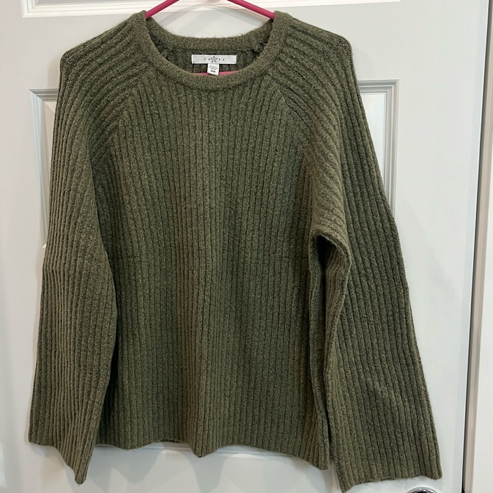 Fever Women’s Olive green ribbed crewneck sweater with flared sleeves size M